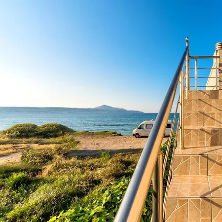 Villa Grekodes Kera, Seafront *