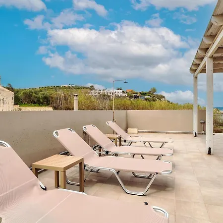Villa Grekodes Kera, Seafront