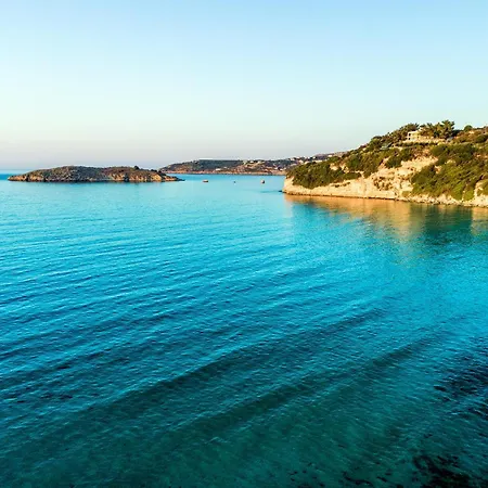Grekodes Kera, Seafront *